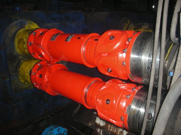 Operational overview of red cardan shafts